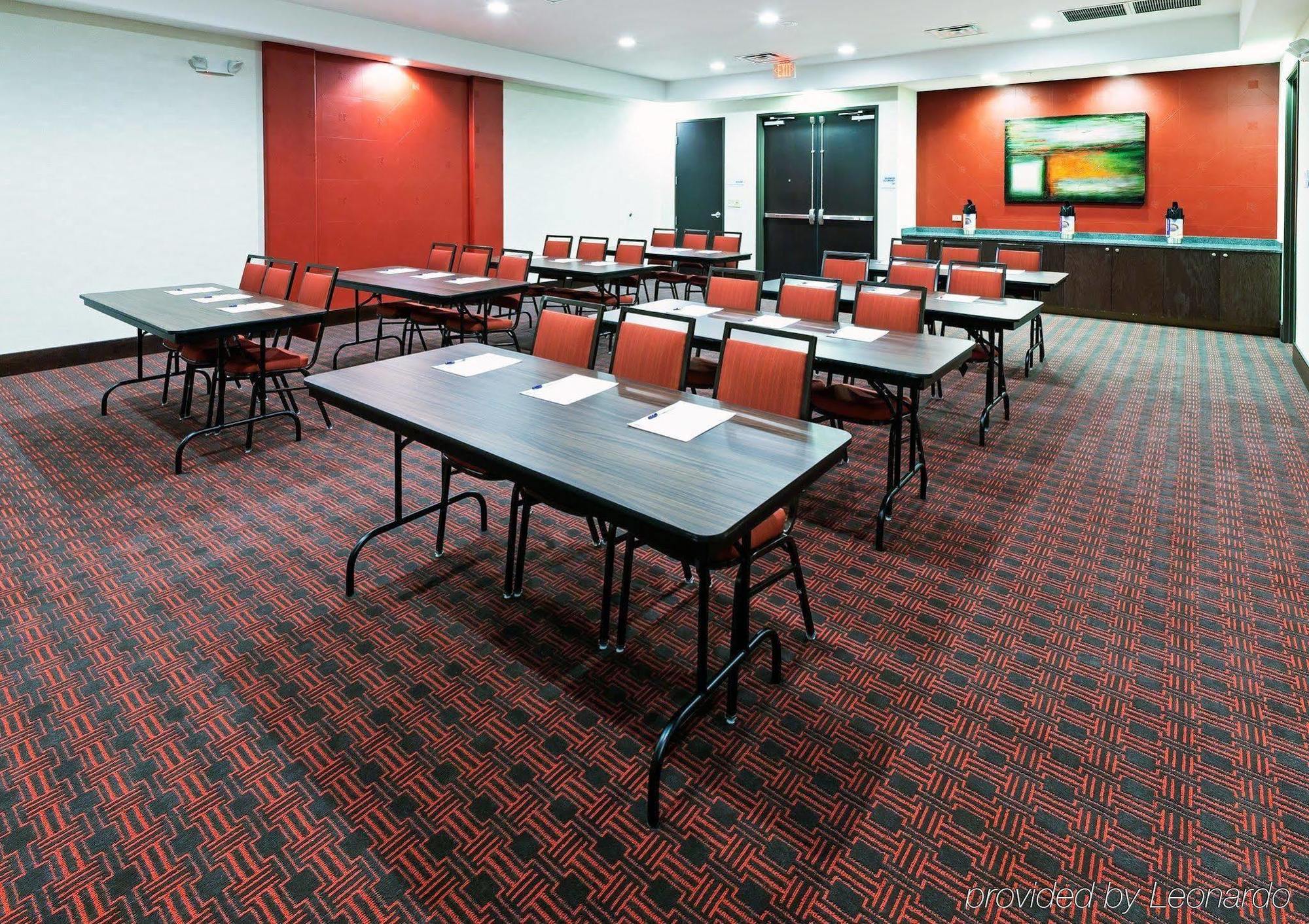 Holiday Inn Express Hotel And Suites Duncan By Ihg Esterno foto